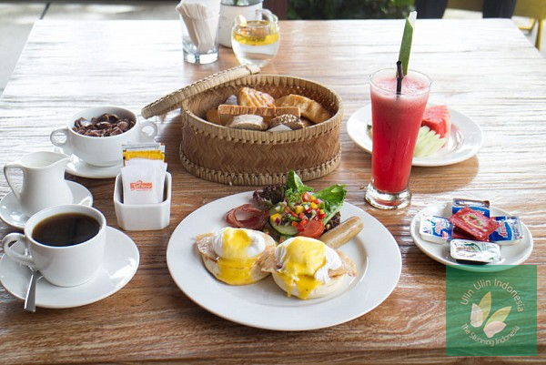 Warung #Jerami : Rumah Makan Spesialis Indonesian Food di Kawasan #Seminyak #Bali. Baca di: ulin.in/qa9
