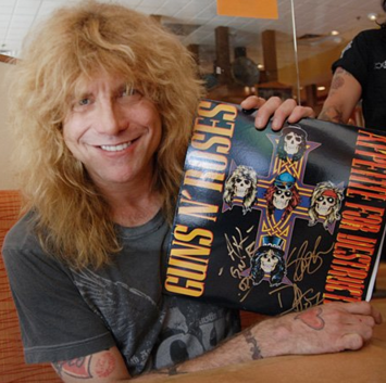 Le deseamos un muy feliz cumpleaños a Steven Adler, hoy celebra 50 años.
Happy Birthday 