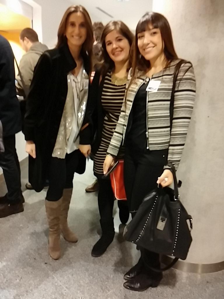 BBEMeetup's tweet image. Those three girls are providing help and team! #stickers #providehelp #provideteam @JanireGordon @ArantzaArruti