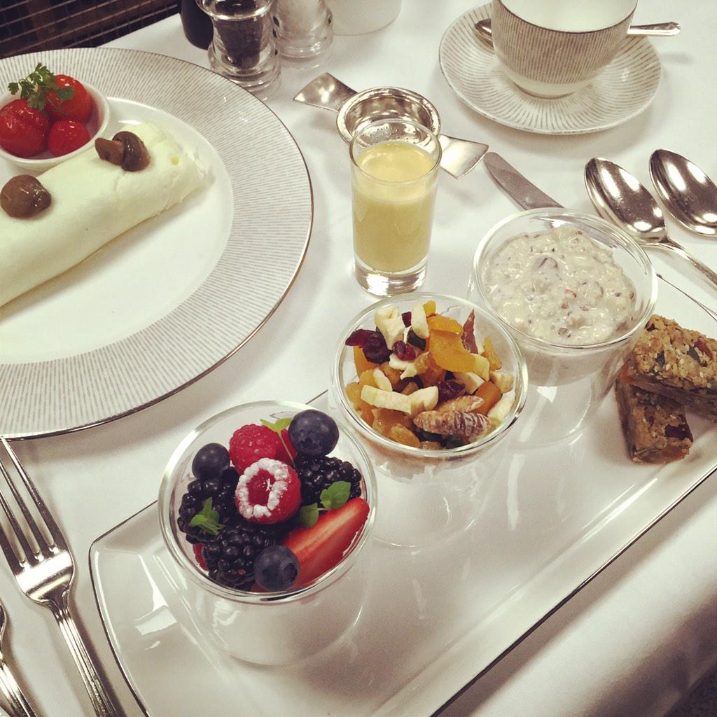 TheConnaught's tweet photo. There is no better way to start the day than with breakfast in bed #wellbeingbreakfast #roomserivce #butlerservice http://t.co/5JxIEtmadh
