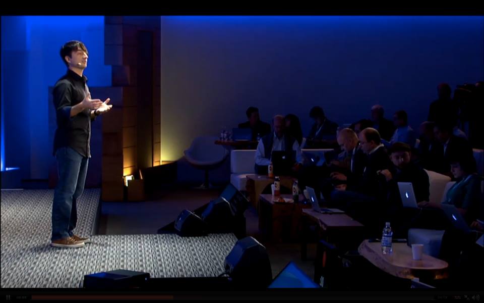 ru_Parallels's tweet image. Скриншот с презентации Microsoft. Вглядитесь в слушателей, ничего необычного? :-)