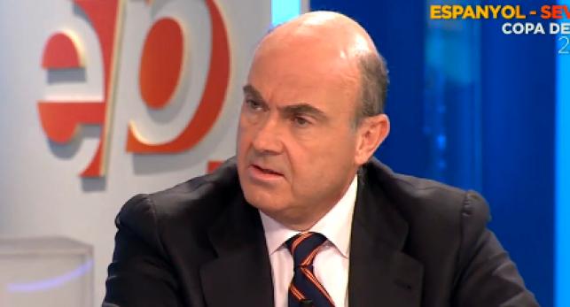 A3Noticias's tweet photo. De Guindos en @EspejoPublico: "No hemos rescatado a ningún banquero sino a los depositantes"► 
http://t.co/hIjdLwBnIp http://t.co/r7cf5n77OD