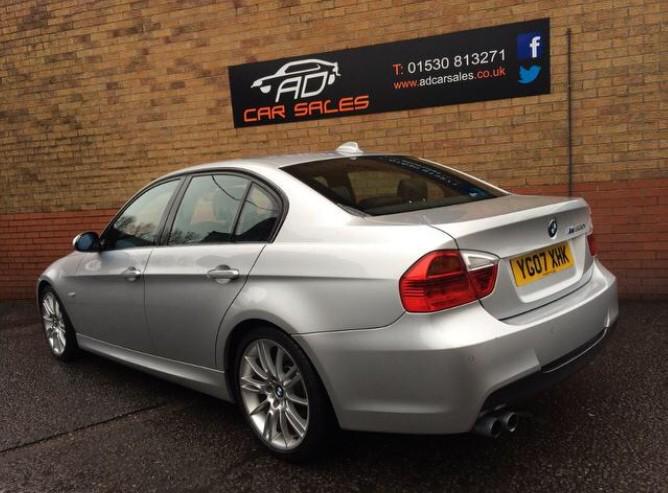ADCARSALES's tweet photo. BMW 3 series 330i 3.0 M Sport 4dr

Factory fitted satellite navigation, I drive, full black sport leather 

£9,200 http://t.co/yC4uinQsxM