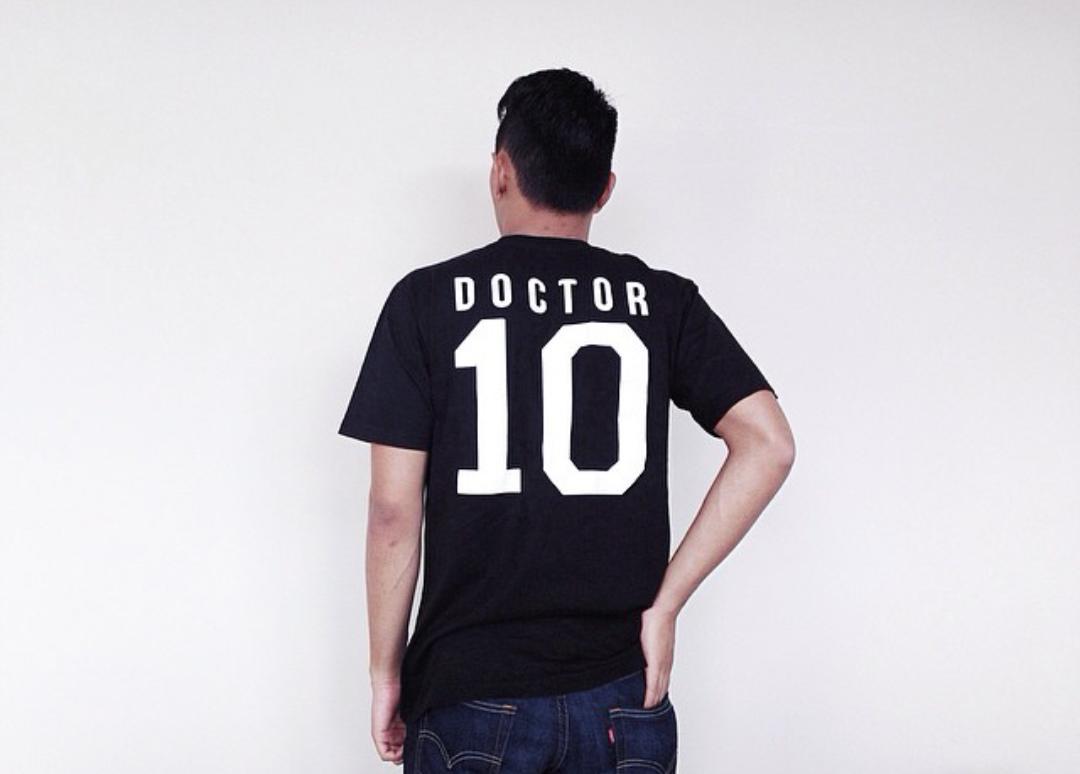 FUTURE DOCTOR tshirt keren warna item ini juga masih restock! Ordernya ke Line: gigihperwiramukti / 085797972141