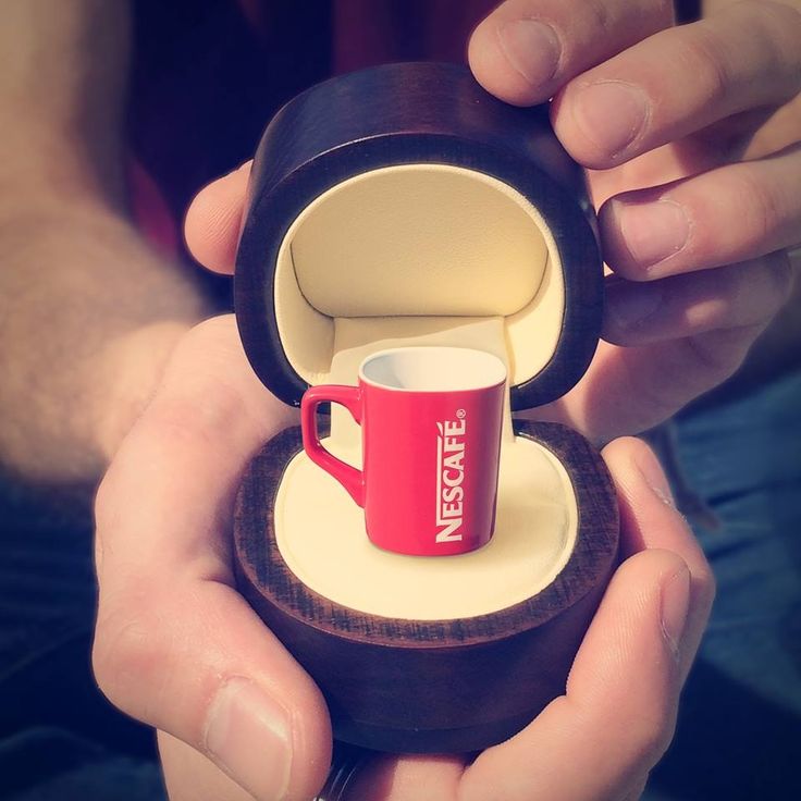 GiraffeSM's tweet photo. "Will you coffee me?"
#MarriedToCoffee http://t.co/O0UWDK2Cfl