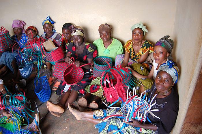 WomenNewsNet's tweet photo. #Congo #women still fighting 4 recognition + a part in #peace building #UN http://t.co/bL9yv47F9w http://t.co/Ly1oiU6Sjv