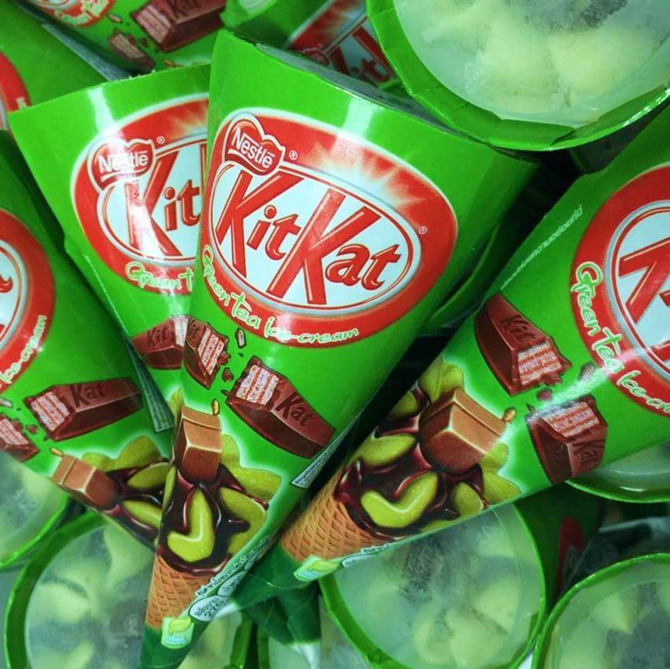 พร้อมกินกันยัง #คิดจะพักคิดถึงไอศกรีมคิทแคท #ชาเขียว #kitkat #greentea #nestleicecream #nestlethailand #nestle