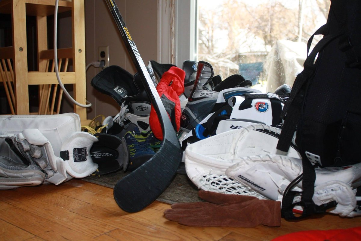 bixlaura's tweet photo. #nicerink Scenes from the yard and house since nice rink came into our lives #winteryard http://t.co/nOKfswnT1n
