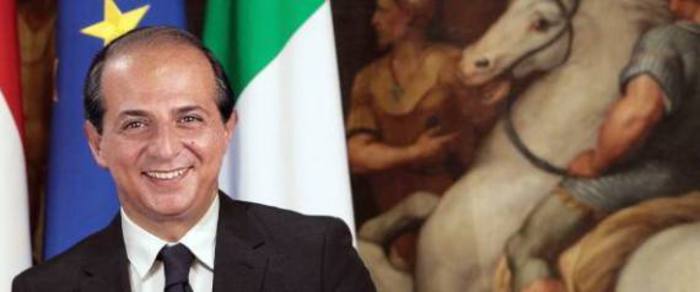 Agenzia_Ansa's tweet photo. #Quirinale, spunta la provocazione #MagalliAlQuirinale. E sui social impazza   http://t.co/MugKHo6iLf http://t.co/MCME5KD2PM