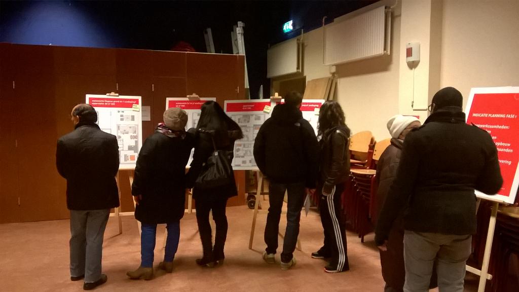 Sumatra_EH's tweet photo. Veel vragen tijdens inloopavond van bewoners. We beantwoorden ze graag. http://t.co/ZF6WQLyE5f