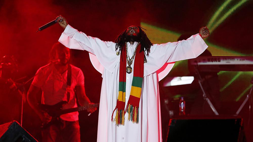 ActualidadRT's tweet photo. Jamaica legaliza el uso de la marihuana con fines religiosos #rastafari http://t.co/RNvsPj25N2 http://t.co/pIowZ6o734