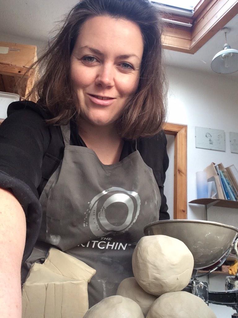 WeMakePots's tweet photo. Nice new apron to wear at work this morning. Thanks @TomKitchin . The new restaurant is very special! #thekitchin http://t.co/FCwkfyd99I