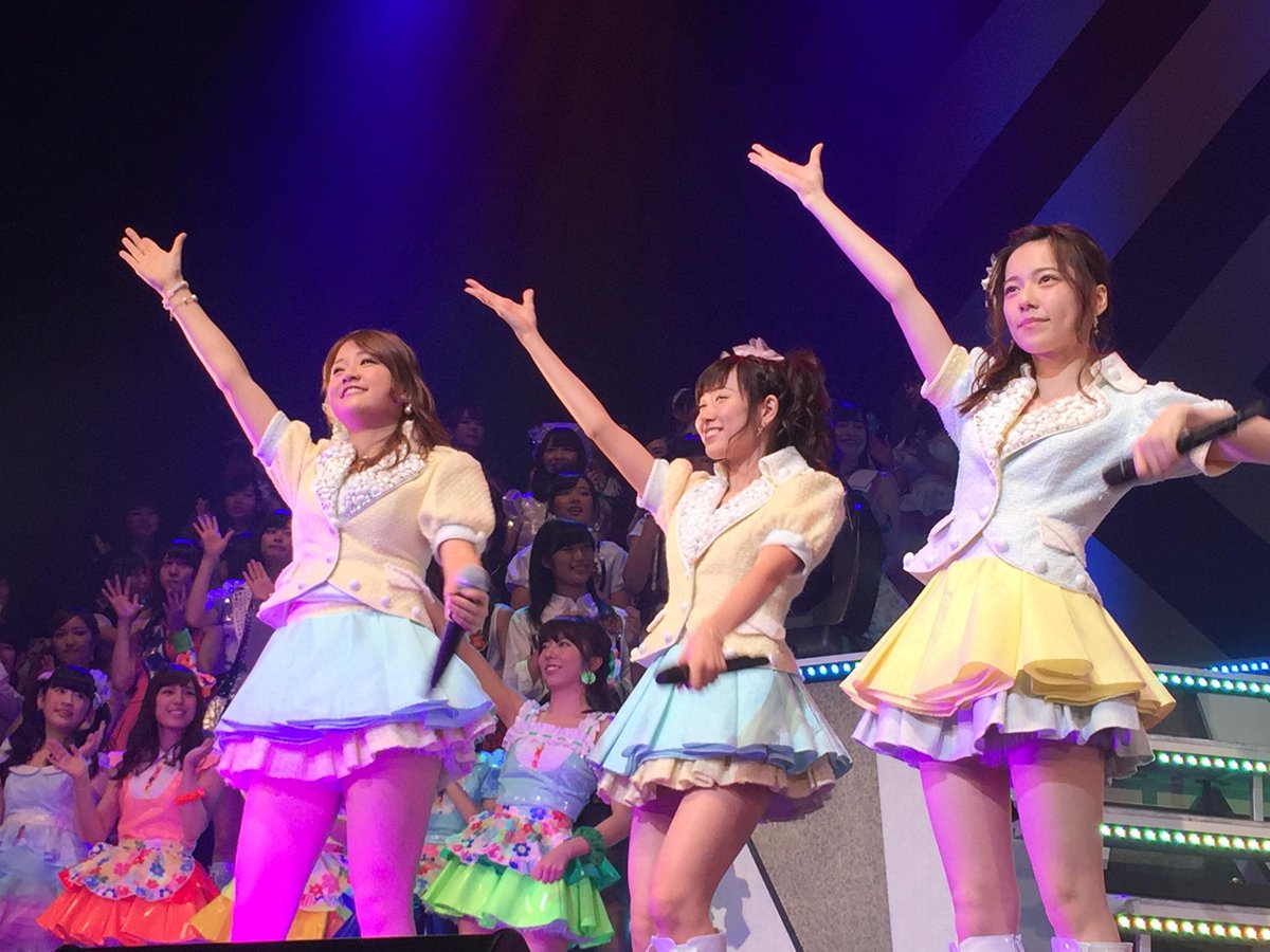parurunews's tweet photo. 【ぱるる・1月22日リクアワ2日目】今日のぱるるは4曲！
147位　After rain
159位　Party is over（ぱるるの好きな曲）
164位　初恋の鍵（ぱゆゆ）
169位　Tiny T-shirt
写真はゆあたん755 http://t.co/7bMEAGgSKe