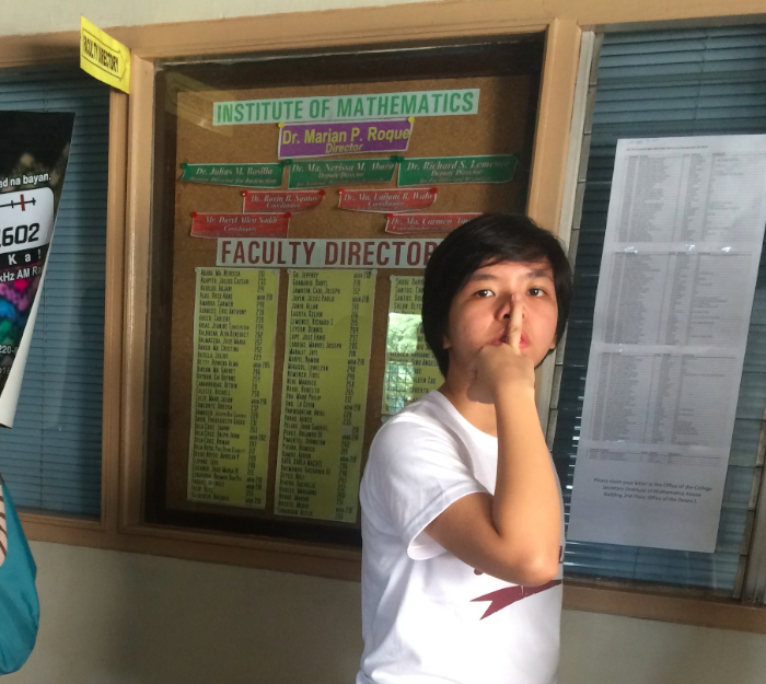 paigepenales's tweet photo. super excited ni @daphnesplana pumila para sa math majors niya #math157 #math160 <3 http://t.co/wyZgkLdNUs