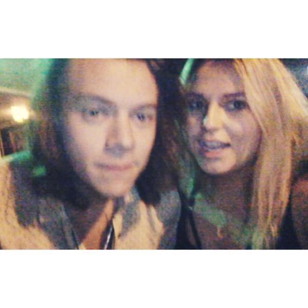 German1DTeam's tweet photo. Harry gestern in LA! http://t.co/g6poFy60Jp