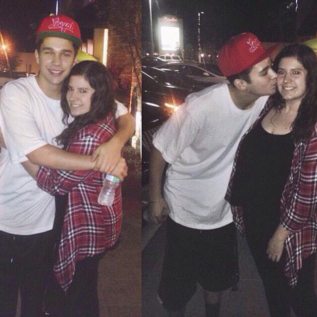 AustinMahoneJPN's tweet photo. #PHOTO Miami でファンとの写真です📷1/21 http://t.co/e0n6Qq3NiP
