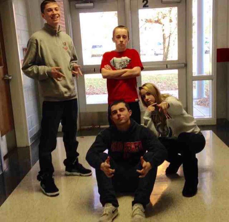 Anthonyskomsky's tweet photo. Happy Birthday big dawg @BrytonDawgin10 #lasavages #squaaaaad http://t.co/Q8BH1R9Wbp