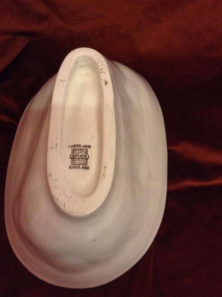 HeskinHall1's tweet image. #bunnies enjoy your jelly &amp;amp; blancmange in style with this #copelandspode bunny mould #antiques