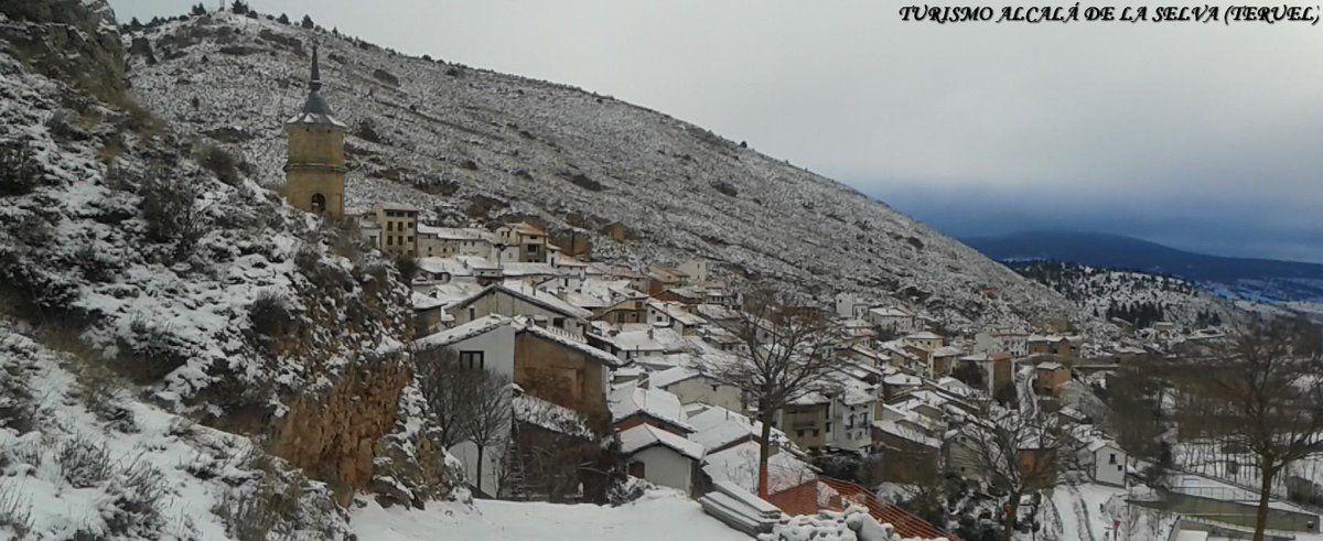 ALCALAINOS's tweet photo. La nieve cubre #AlcaládelaSelva. ¿Te vienes a verlo? #sienteteruel http://t.co/NhuoEEtUa5