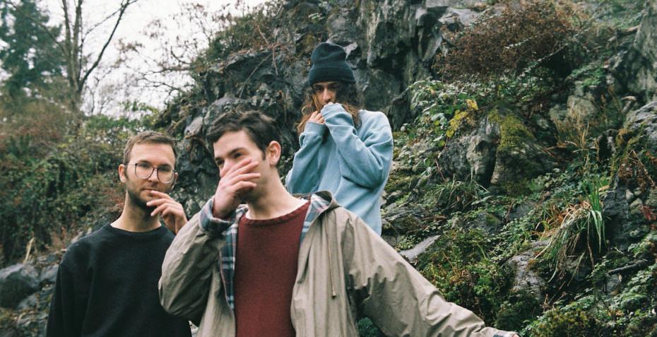 thefader's tweet image. Premiere: Get ripped on a “Thousand Pounds” of Weed. thefader.com/2015/01/22/get…