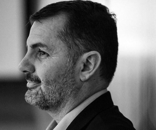 lideditorial's tweet photo. .@ferrerjuan “Ser líder es ser un impulsor  del cambio” http://t.co/3PjCJHu3E8 vía @diariodeavisos http://t.co/T2HTekbSVa
