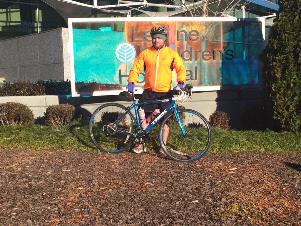 forbeydn's tweet photo. @MollyGrantham @MrJoshua22 is at the state line into SC #forbeydn and @ElliesHats. @LevineChildrens to @childrensatl http://t.co/c7ZIwn6v4U