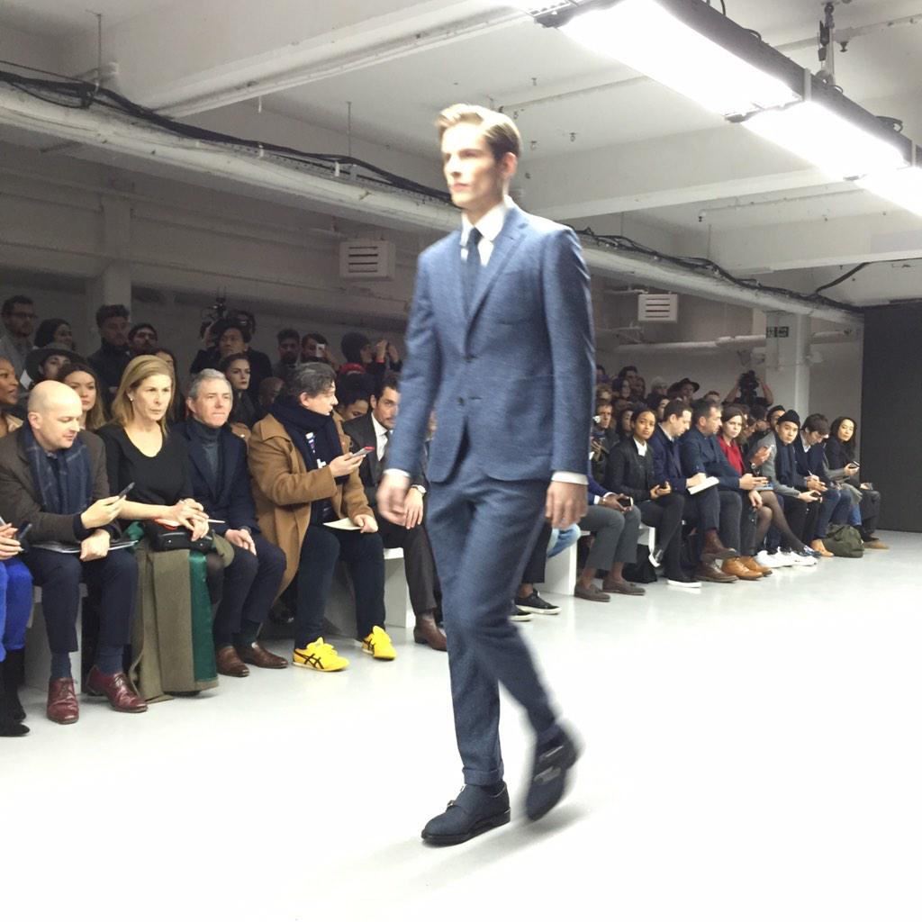 theweitzeffect's tweet photo. @hardyamieslndn highlights #LCM #fashion #style #brilliantstyle http://t.co/s7zTcuTVQi