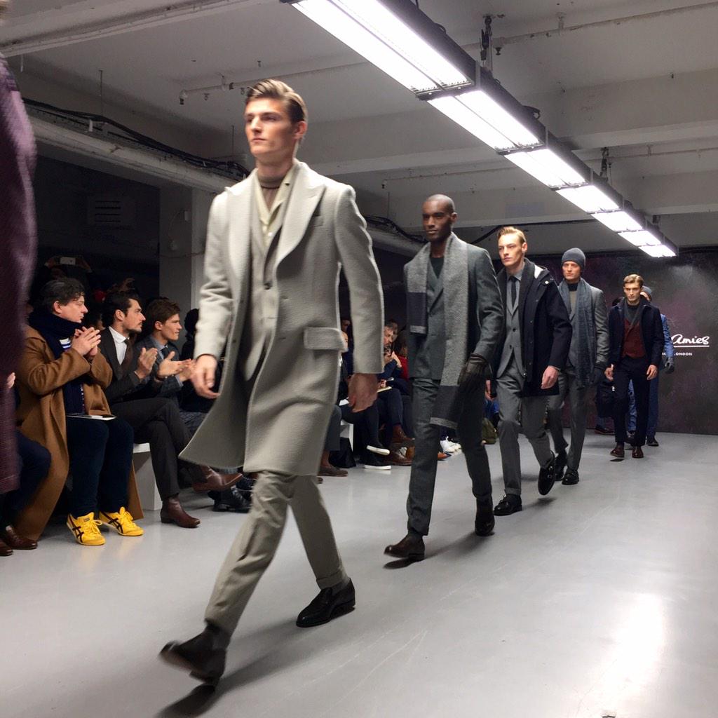 theweitzeffect's tweet photo. @hardyamieslndn highlights #LCM #fashion #style #brilliantstyle http://t.co/s7zTcuTVQi