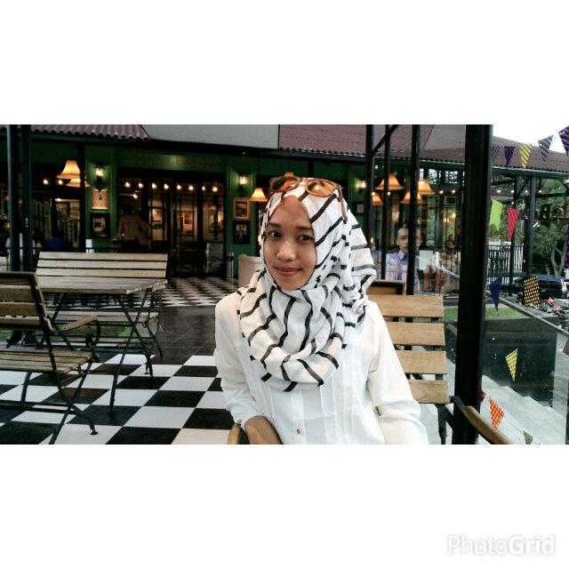 Astiedtied's tweet photo. Nyampaah nih kalikalilah http://t.co/7EfFJ1rF71