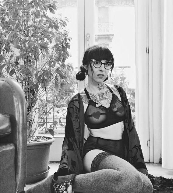 AetVD's tweet photo. The gorgeous @zombiegogo wearing "Black Eyed Pea" Bra &amp; "Dixie Lee Pea" Knickers #aetvd http://t.co/rITdRJm6FC