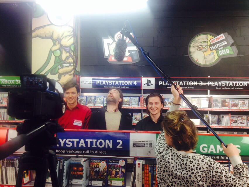 getyippie's tweet photo. Achter de schermen met o.a. @avarthur @JelmerOuwerkerk bij een speciaal project van Yippie! Thanks @BKNProductions ! http://t.co/Ws4JX5Vtz1