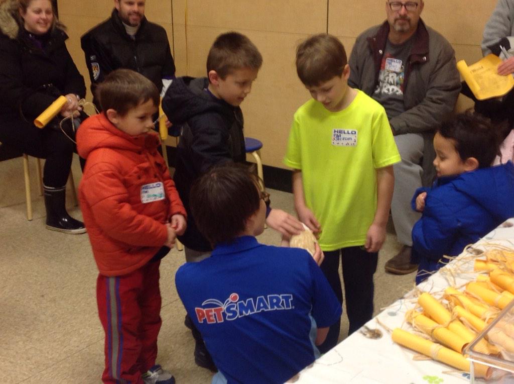 Dh0785Hollen's tweet photo. Lots of fun! Great job Meredith! #feedthefish @JohnPridemore12 http://t.co/aH6ppJ2tUu