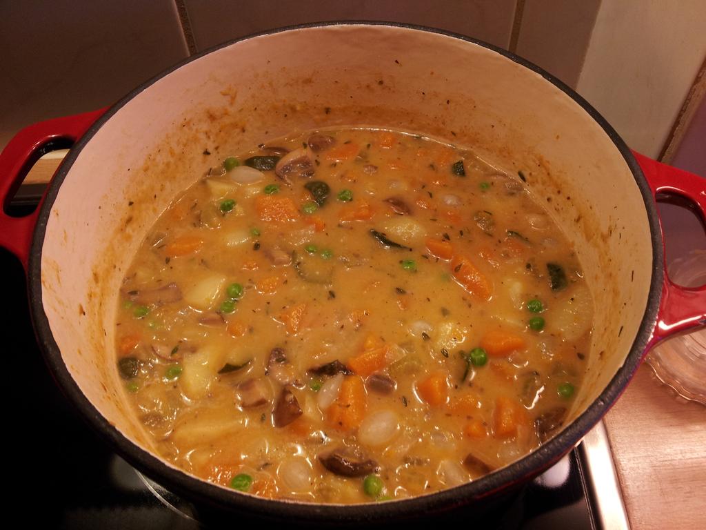 Saturday well spent. Honey oat bread &amp; vegetable pot pie. With thanx to <a href="/LaurasKitchen/">Laura Vitale</a>. Love from the Netherlands
