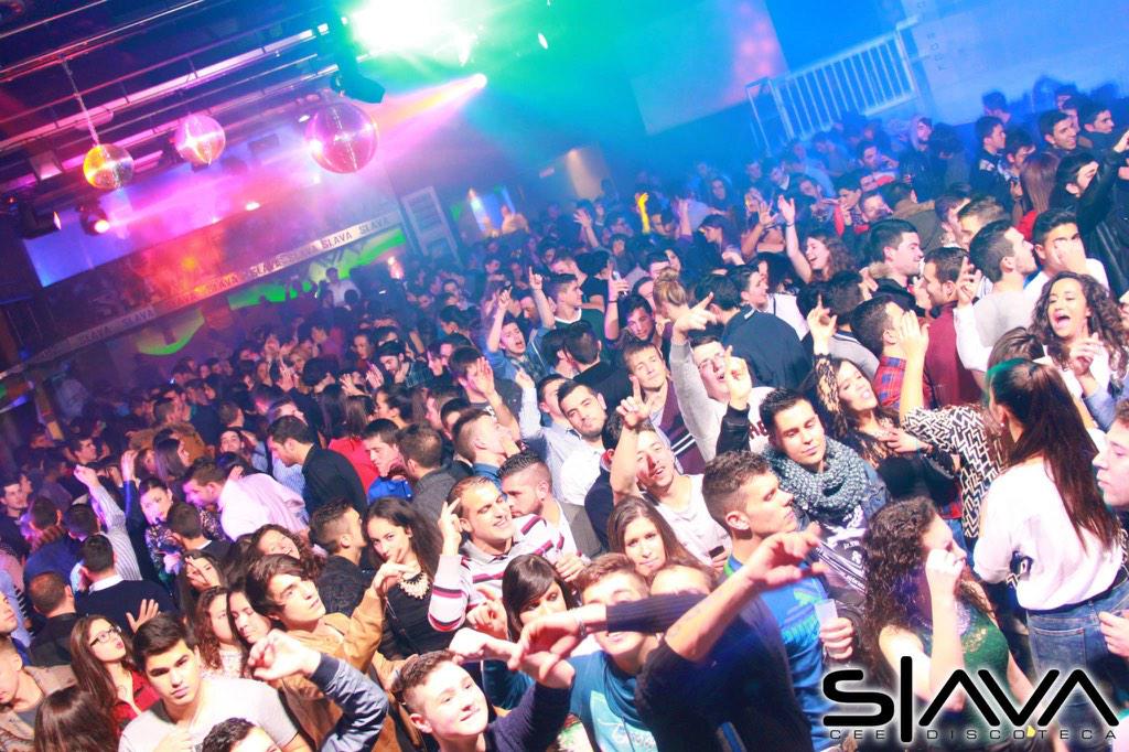 DiscotecaSlava's tweet photo. Después de la fantástica Noche de Reyes, nos vemos hoy como cada sábado en #slavaCee de #slaveo !! http://t.co/VaxQi6Amla