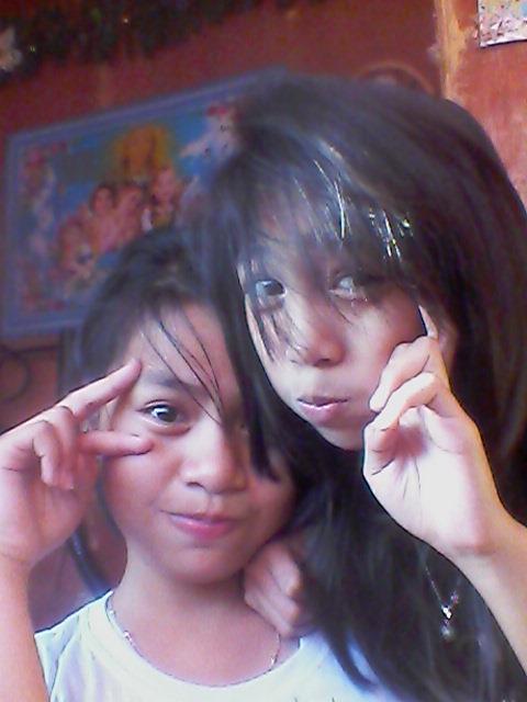 JayAngeline's tweet photo. Selfie with my ate http://t.co/TNTIjZYzIy