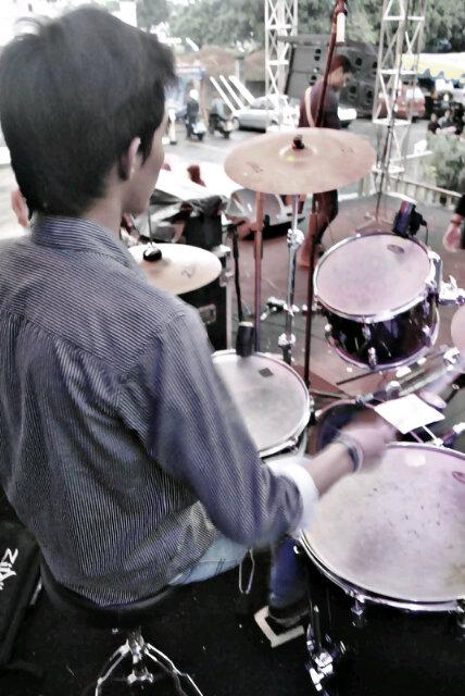 DevotionDV's tweet image. Aksi Tukang Gebung Drum DV @IlhamDfuckingV at Nation Mixe STIKES BHAKTI KENCANA \m/