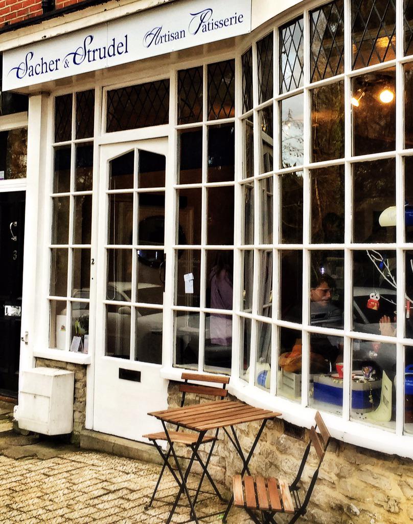 LindaEnfield's tweet image. Lovely cup of coffee at the new cafe @SacherStrudel in #shawford 😊