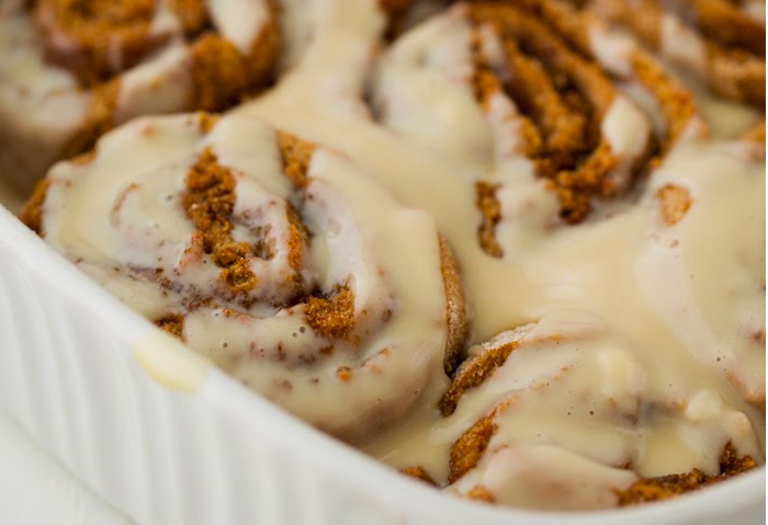 findingvegan's tweet photo. Weekend to-do list: Vegan Cinnamon Rolls with cream cheese frosting: http://t.co/JKyOORf1Kg by @lunchboxbunch http://t.co/pgjFnxuwtV