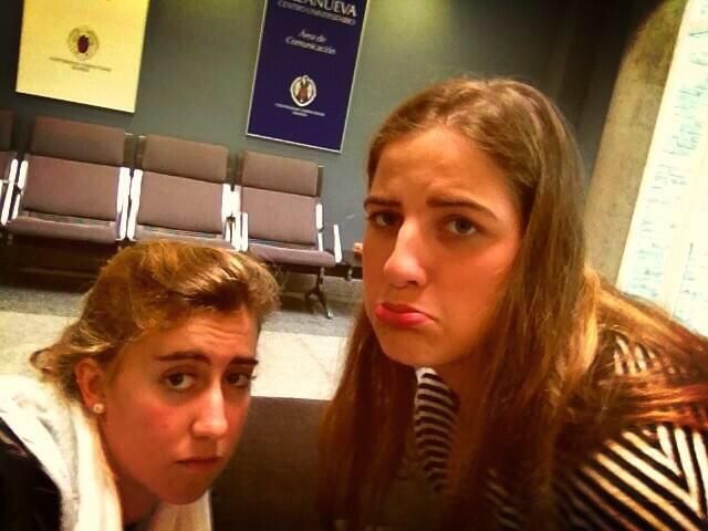 algosinmas33's tweet photo. La echo tanto de menos ... Ven ya!!! @carmenhsmp http://t.co/X17Pe6XFhQ