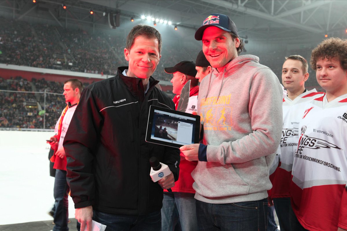 Winter Game 2015 tweet media
