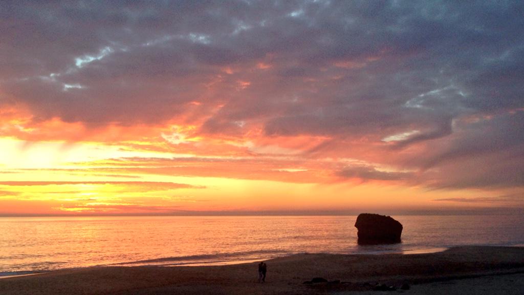 destinohuelva's tweet photo. +1000 MT @playadedonana: #Matalascañas, atardeceres de ensueño http://t.co/qX0WjUdCyL #SienteHuelva #CostaDeLaLuz