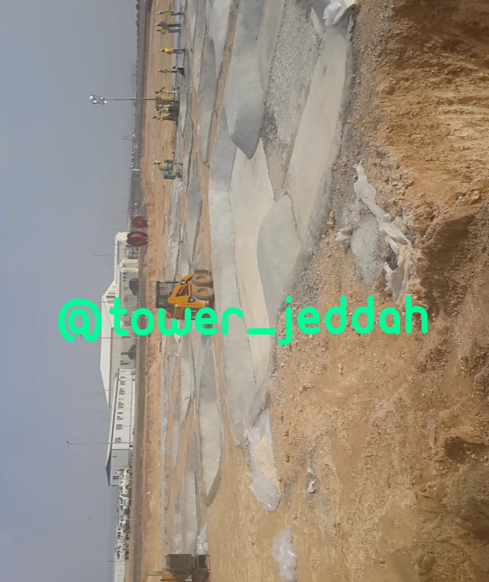 tower_jeddah's tweet photo. #برج_المملكه والمفاجئه وهيا البحيره اسفل البرج وستكون اكبر مساحتا من الموجوده اسفل #برج_خليفه وبتفاعلات موسيقيه حيه http://t.co/IIJhWu820p