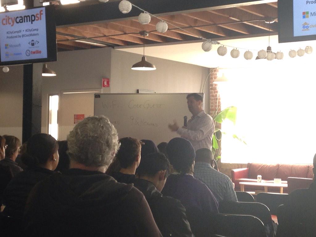 ethanlang's tweet photo. 12% of SF doesn't have home Internet -- @MarkFarrellSF says Internet access should be an economic right @ #CityCampSF http://t.co/KhGCyn9xee