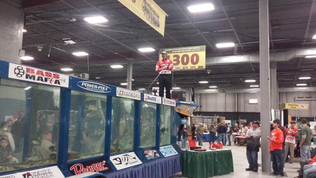 TackleModz's tweet photo. @CliffCajunBaby working the #HawgTrough for fans at the @NJSportShow #GSOSS #BassUniversity http://t.co/FNzFP3hpoO