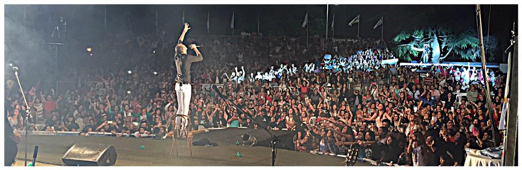 AbelPintos's tweet photo. Gracias #Daireaux por recibirme con esta #GiraVerano2015 los abrazo fuerte una vez más. http://t.co/OH1dj34Tgl