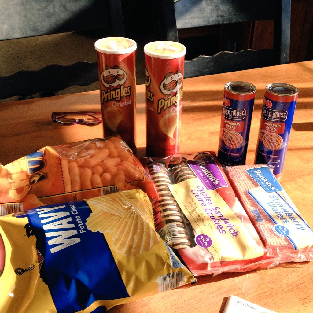 colemanbb's tweet photo. When ur on a diet and your husband goes to Aldi. #lovesmehowiam http://t.co/IuOcYaDNuM