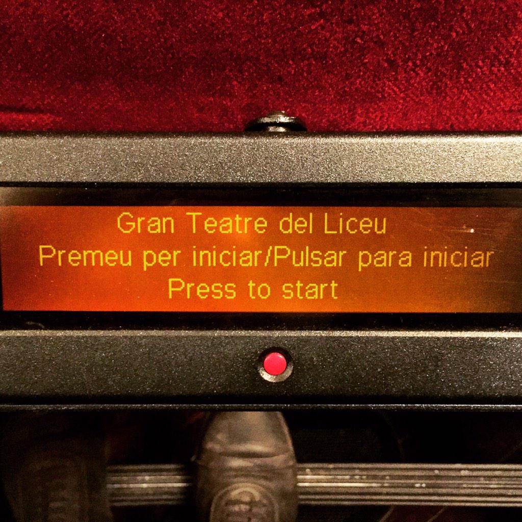 peigis's tweet photo. Joyce DiDonato #PressToStart #MariaStuarda al @Liceu_cat http://t.co/lGea4qKKOF