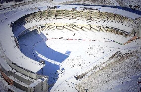 Milwaukee Brewers on X: ️RT @MLBcathedrals: The late Milwaukee County  Stadium covered with snow. #Braves home 1953-65, #Brewers 1970-2000.   / X