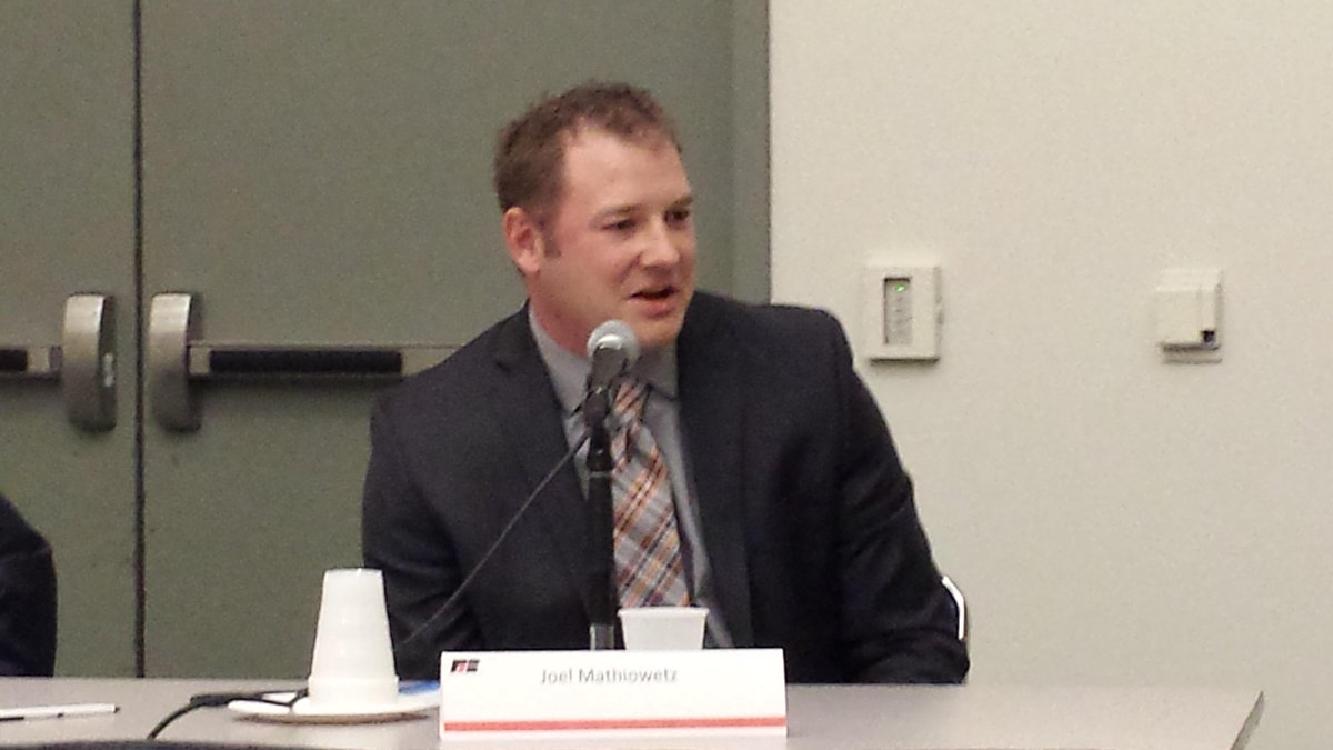 MNFarmBureau's tweet photo. @joelmathiowetz representing MN discussing public lands during the #AFBF15 #YF&amp;R Discussion Meet. http://t.co/v1VFgHQ3FO