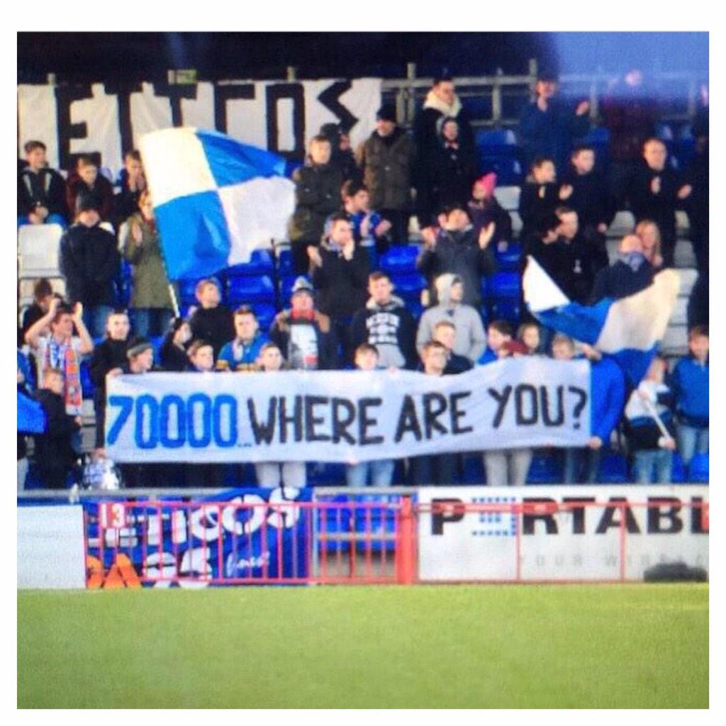 faithy1986166's tweet photo. Oldham fans at their game today . #givechedasecondchance #oldham #fairplay #70thousand #ChedEvans http://t.co/O1O8iOjZ6r